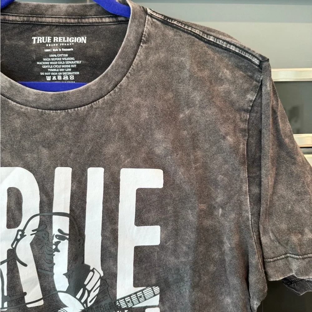 NWT True Religion Men's Gray Graphic T-Shirt
